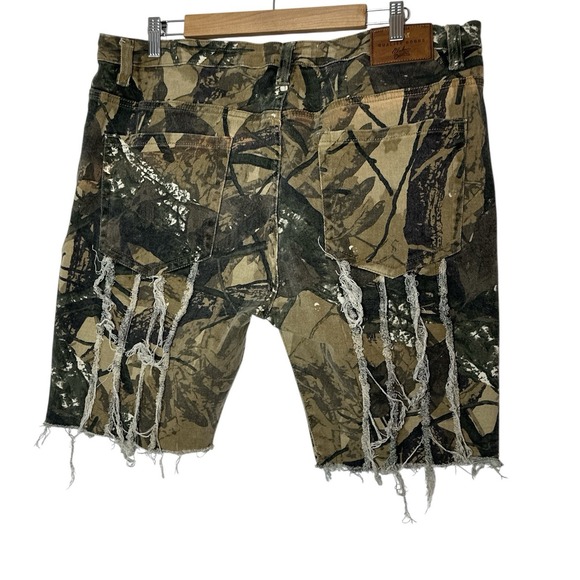 Bleecker & Mercer Shorts Mens Size‎ 40 Camouflage Distressed Denim Camo Y2K - Picture 2 of 10